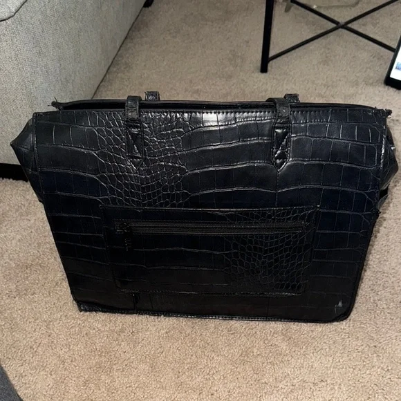 Black Crocodile-Embossed Women’s Bag - Picture 1 of 5